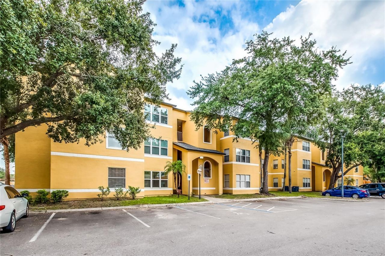 4528 Commander Drive , Unit 2011, Orlando, FL 32822 Photo