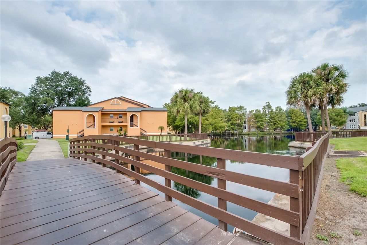 4528 Commander Drive , Unit 2011, Orlando, FL 32822 Photo