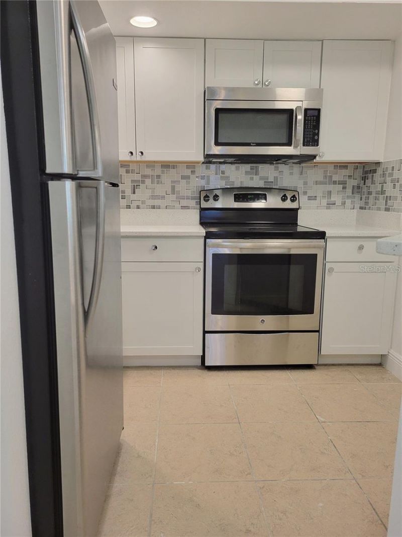 4528 Commander Drive , Unit 2011, Orlando, FL 32822 Photo
