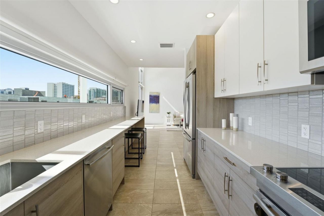 1350 5th Street , Unit 402, Sarasota, FL 34236 Photo