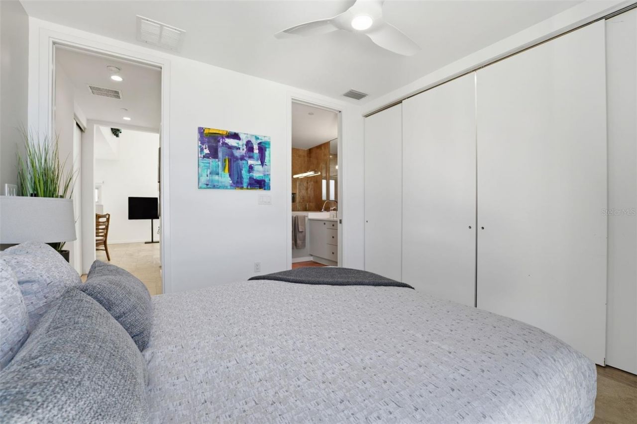 1350 5th Street , Unit 402, Sarasota, FL 34236 Photo