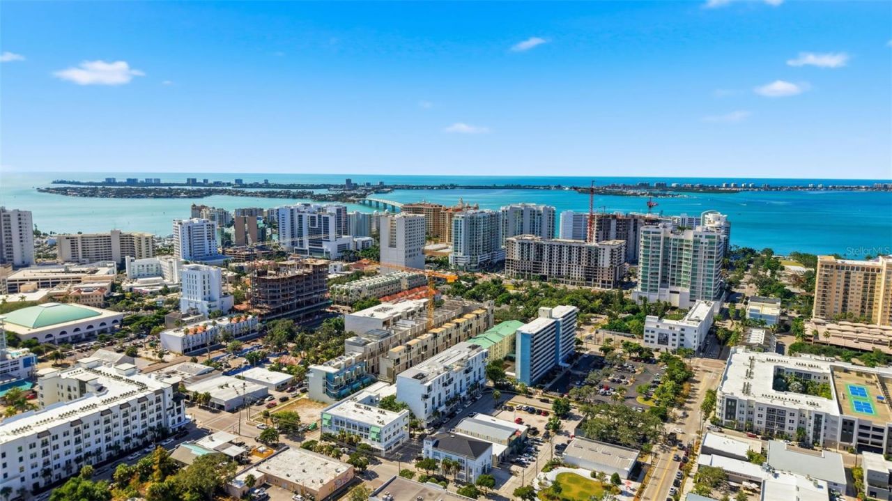 1350 5th Street , Unit 402, Sarasota, FL 34236 Photo