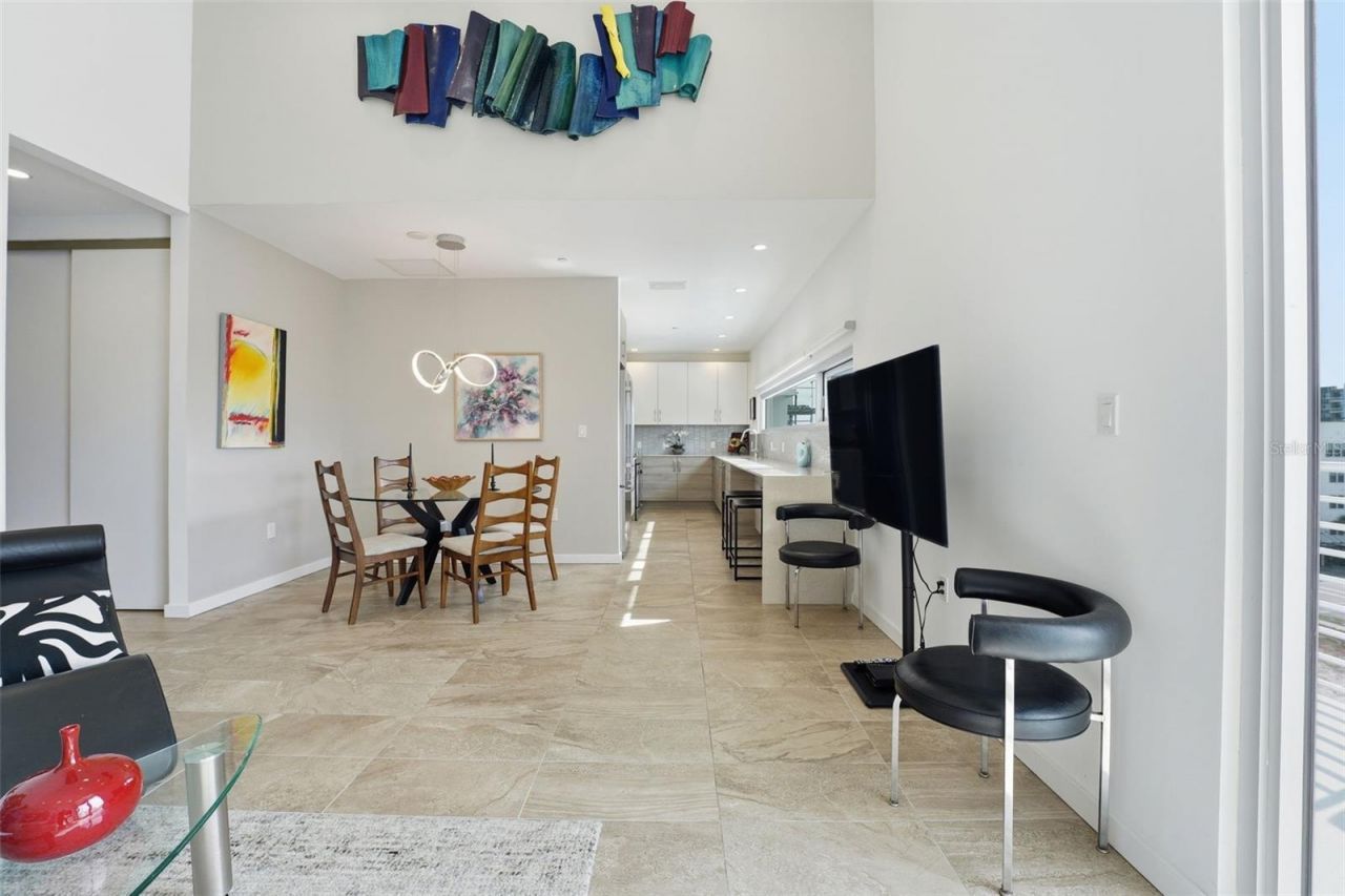 1350 5th Street , Unit 402, Sarasota, FL 34236 Photo
