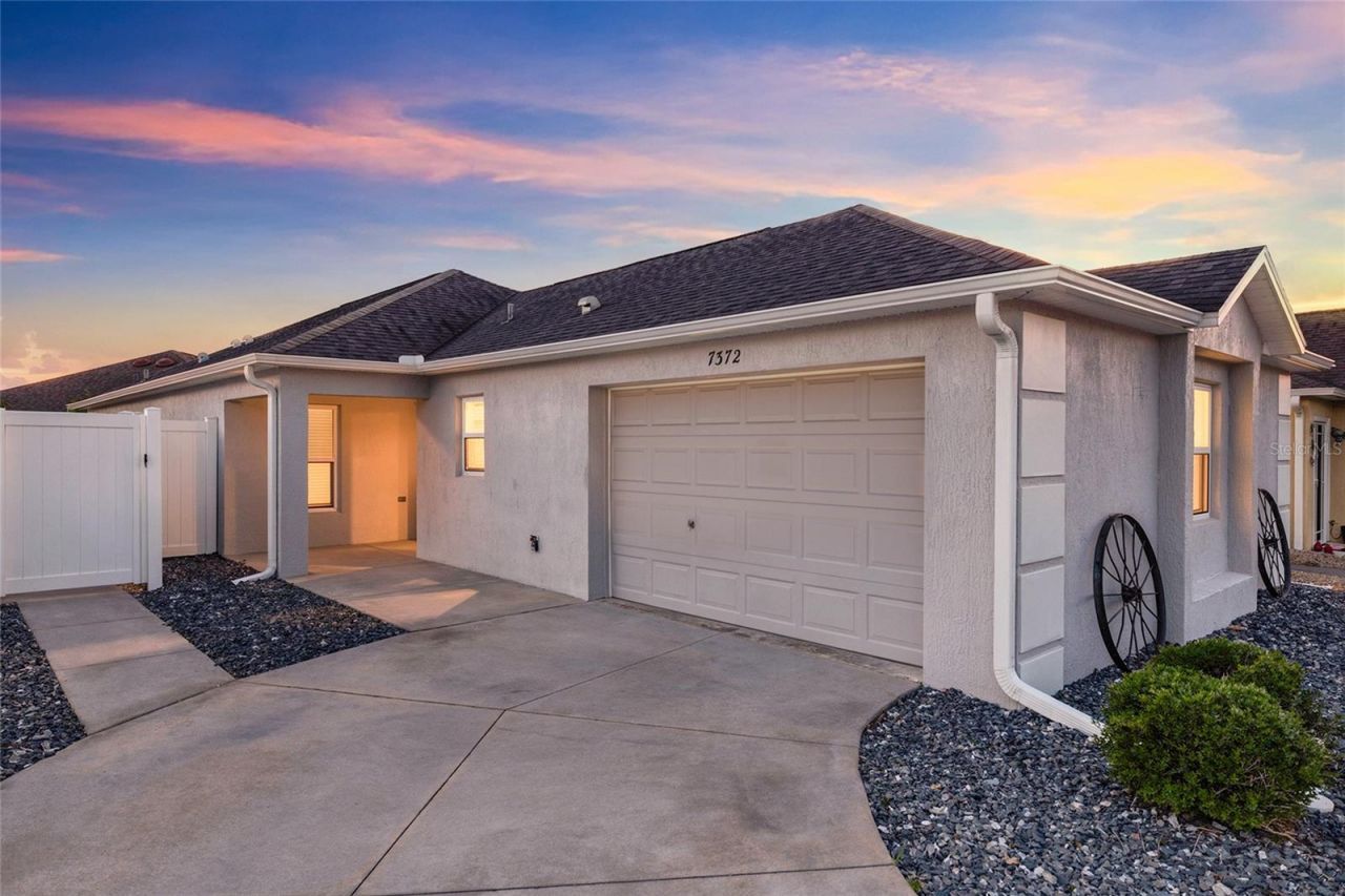 7372 SE 168th Mitzi Street, The Villages, FL 32162 Main Photo