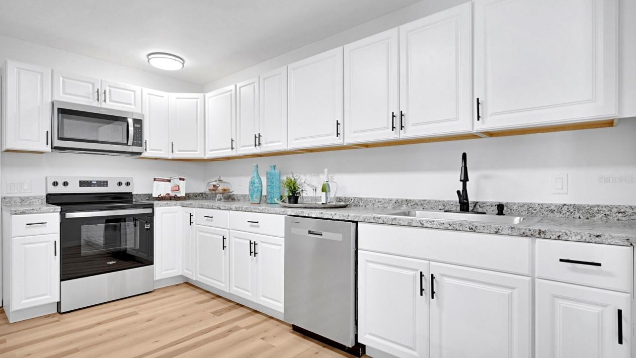 2464 Derbyshire Road , Maitland, FL 32751 Photo