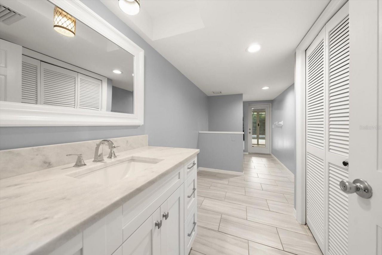 13903 Oberlin Manor Way, Tampa, FL 33613 Photo