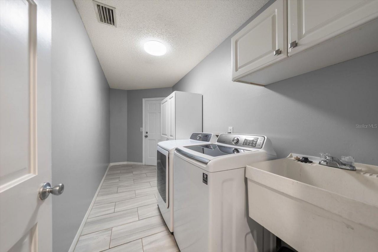 13903 Oberlin Manor Way, Tampa, FL 33613 Photo