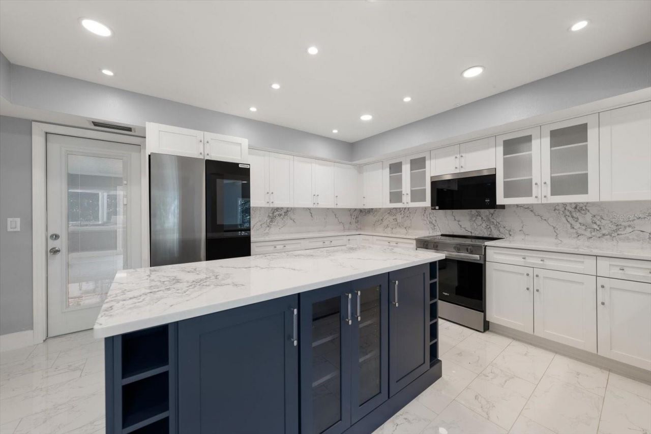 13903 Oberlin Manor Way, Tampa, FL 33613 Photo