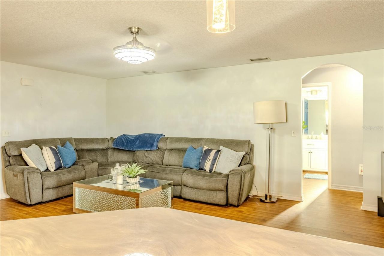 612 16th Avenue Se, Ruskin, FL 33570 Photo