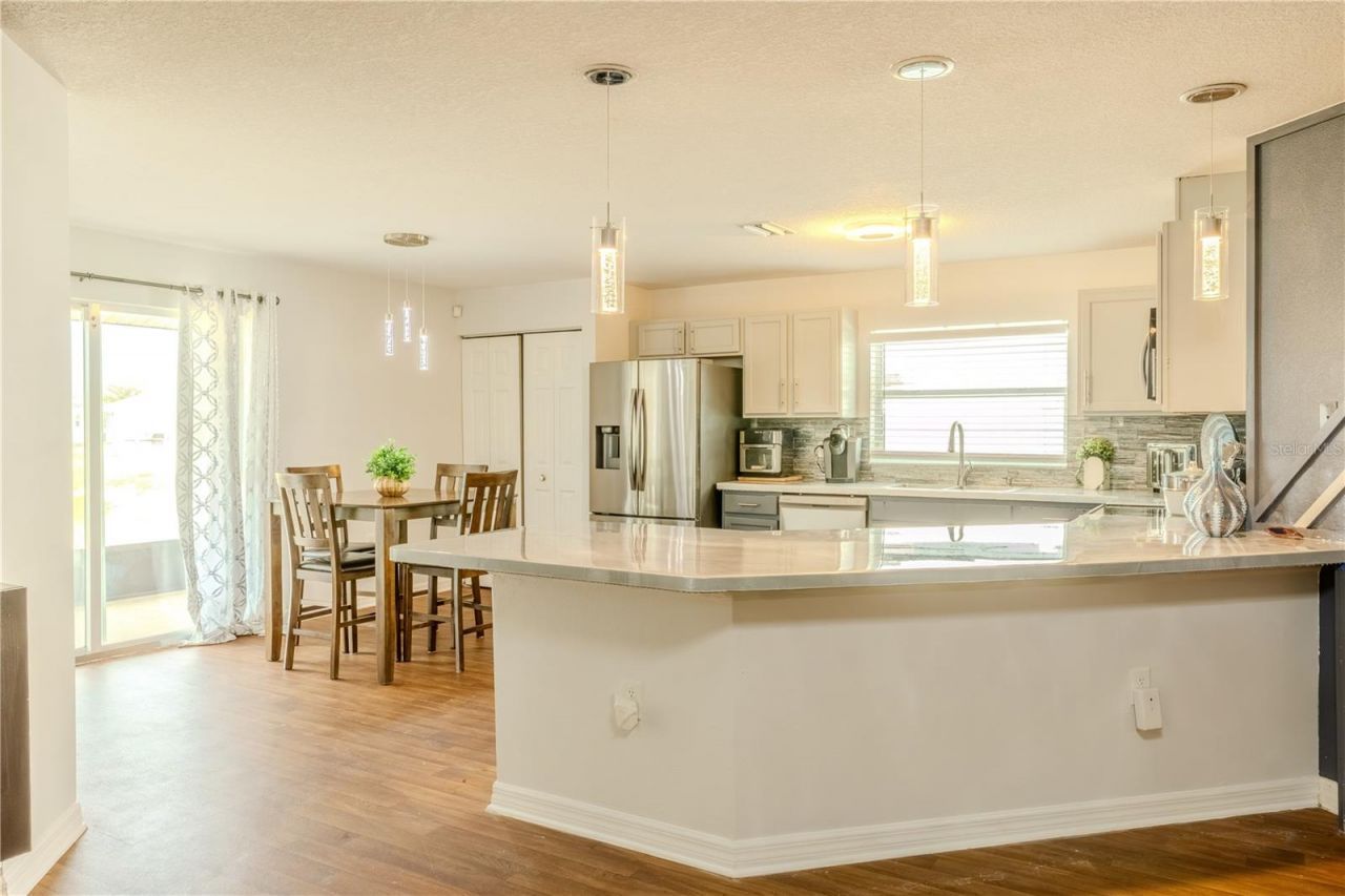 612 16th Avenue Se, Ruskin, FL 33570 Photo
