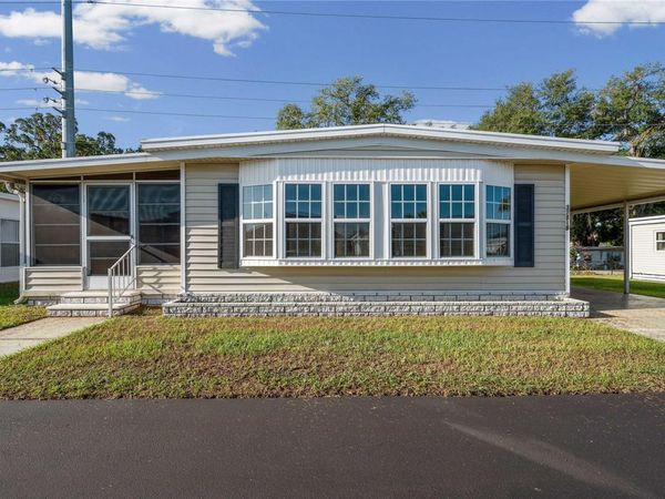 37818 VALENCIA AVENUE , ZEPHYRHILLS, FL 33541
