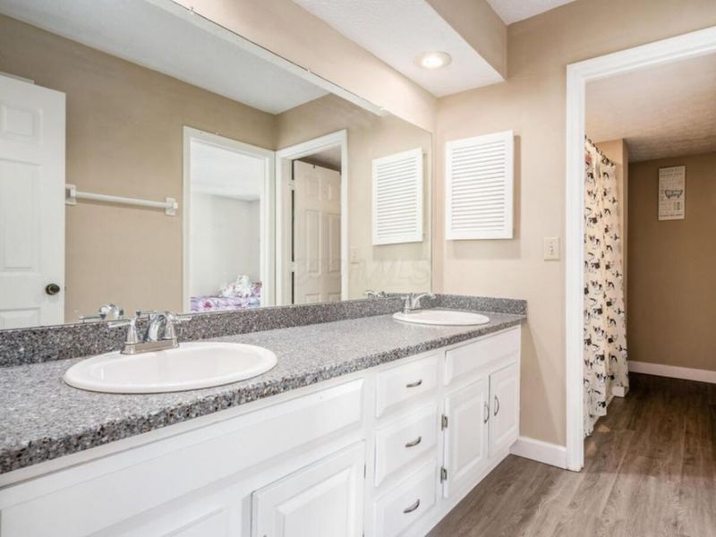 6985 Muirfield Drive , Dublin, OH 43017 Photo 17