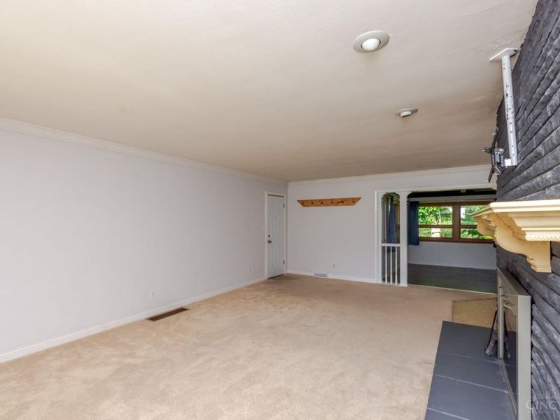 5665 Little Sugar Creek Road, Sugarcreek Twp, OH 45440 Photo 5