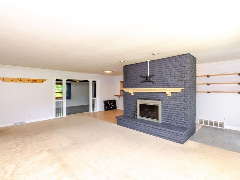 5665 Little Sugar Creek Road, Sugarcreek Twp, OH 45440 Photo 6