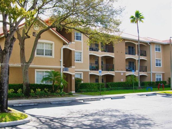 215 SW 117th Ter , Unit 14107, Pembroke Pines, FL 33025