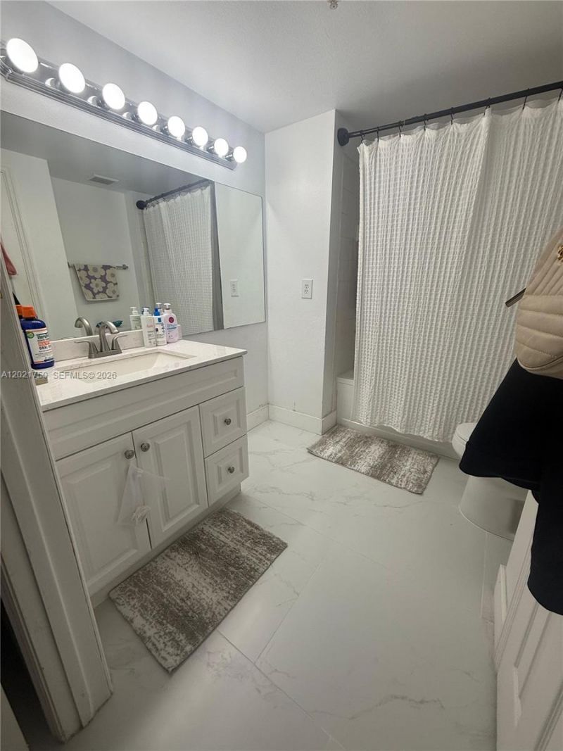 215 SW 117th Ter, Unit 14107, Pembroke Pines, FL 33025 Photo