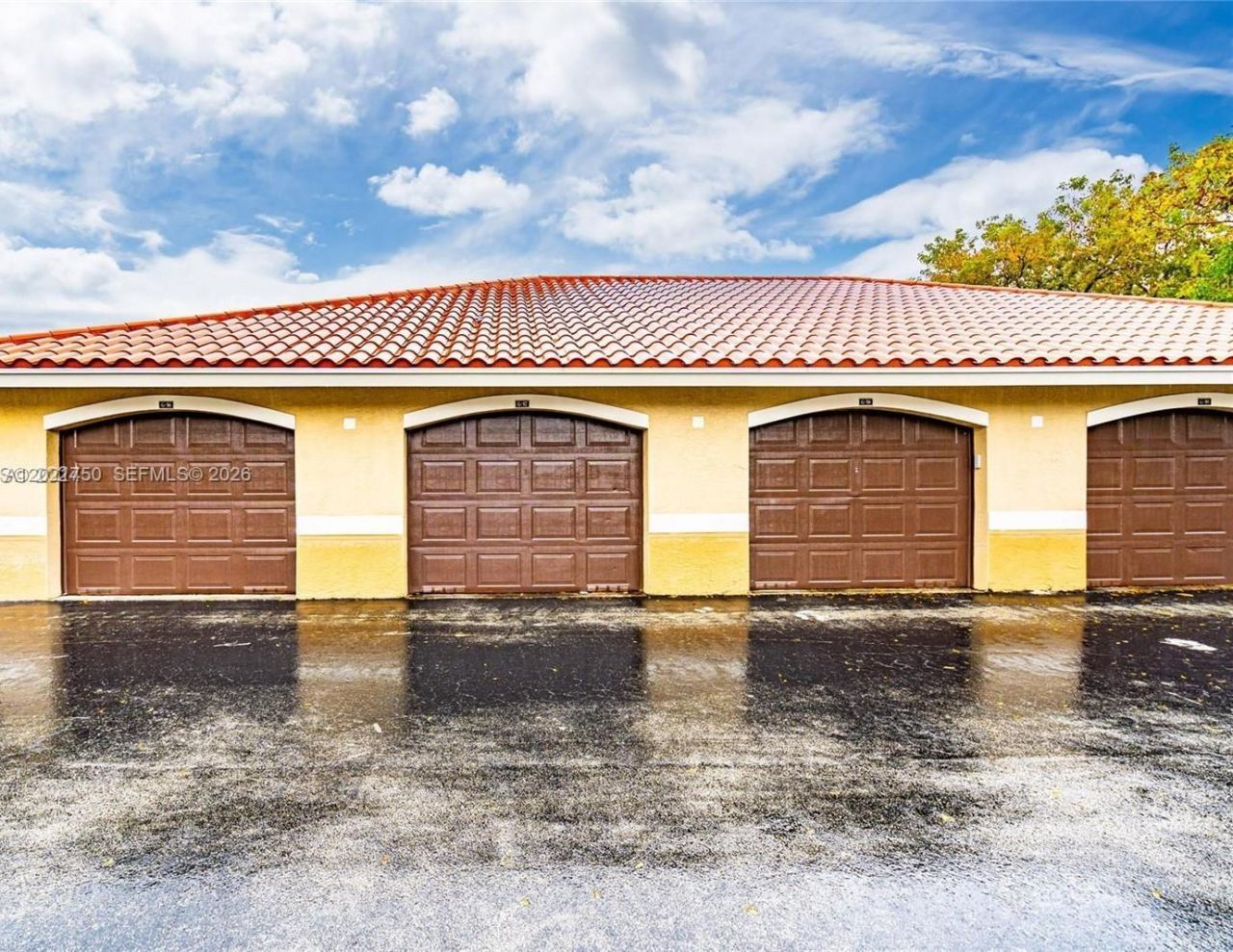 215 SW 117th Ter, Unit 14107, Pembroke Pines, FL 33025 Photo
