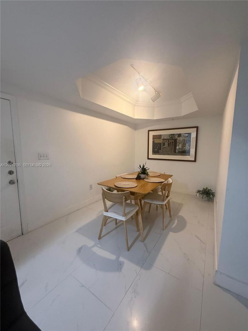 215 SW 117th Ter, Unit 14107, Pembroke Pines, FL 33025 Photo