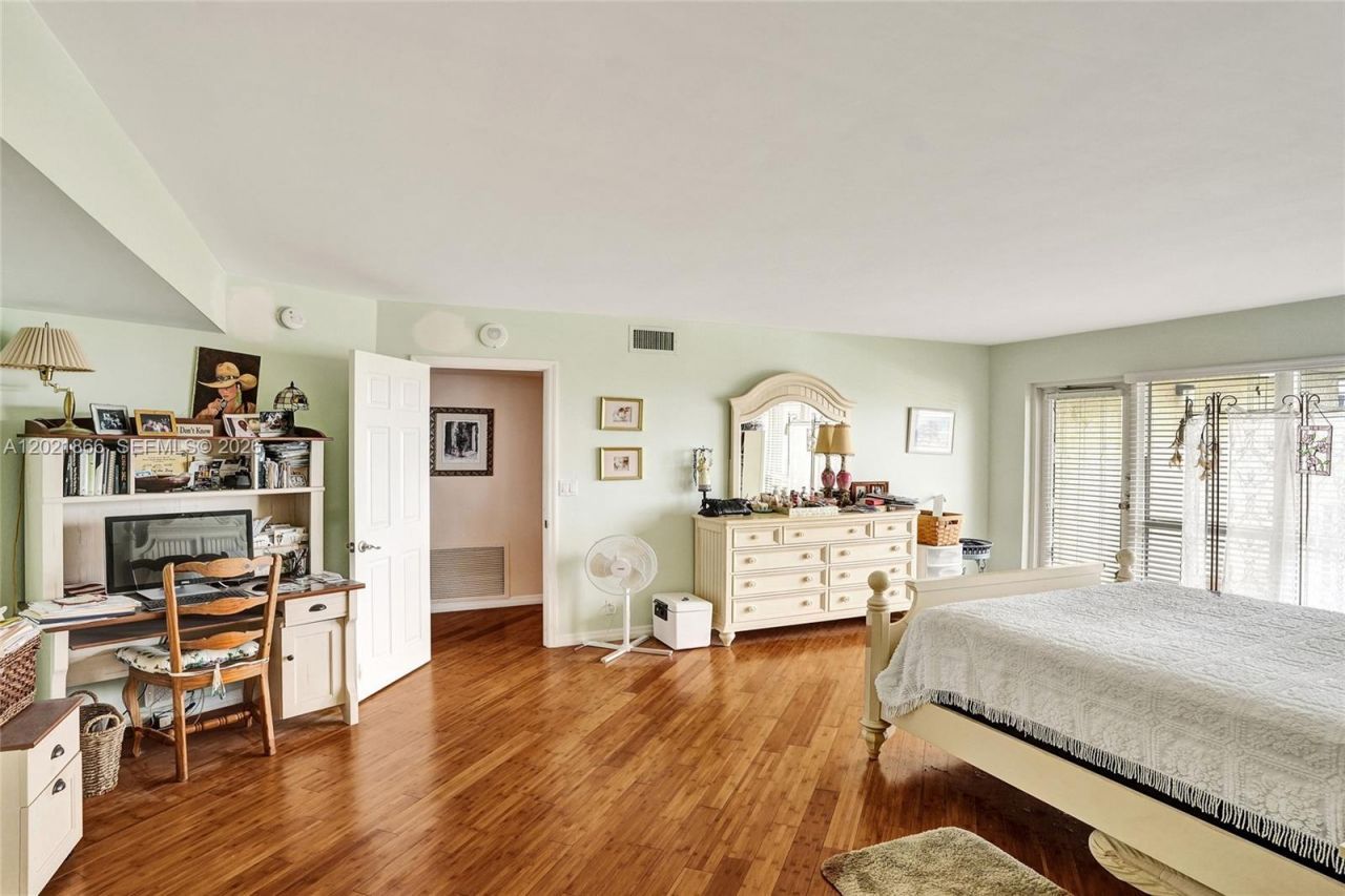 1800 S Ocean Blvd, Unit 1012, Lauderdale by the Sea, FL 33062 Photo