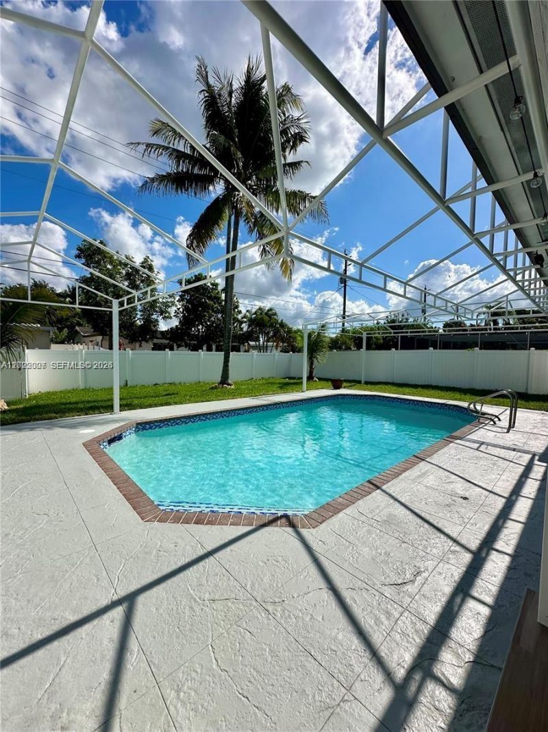 4901 Washington St , Hollywood, FL 33021 Photo