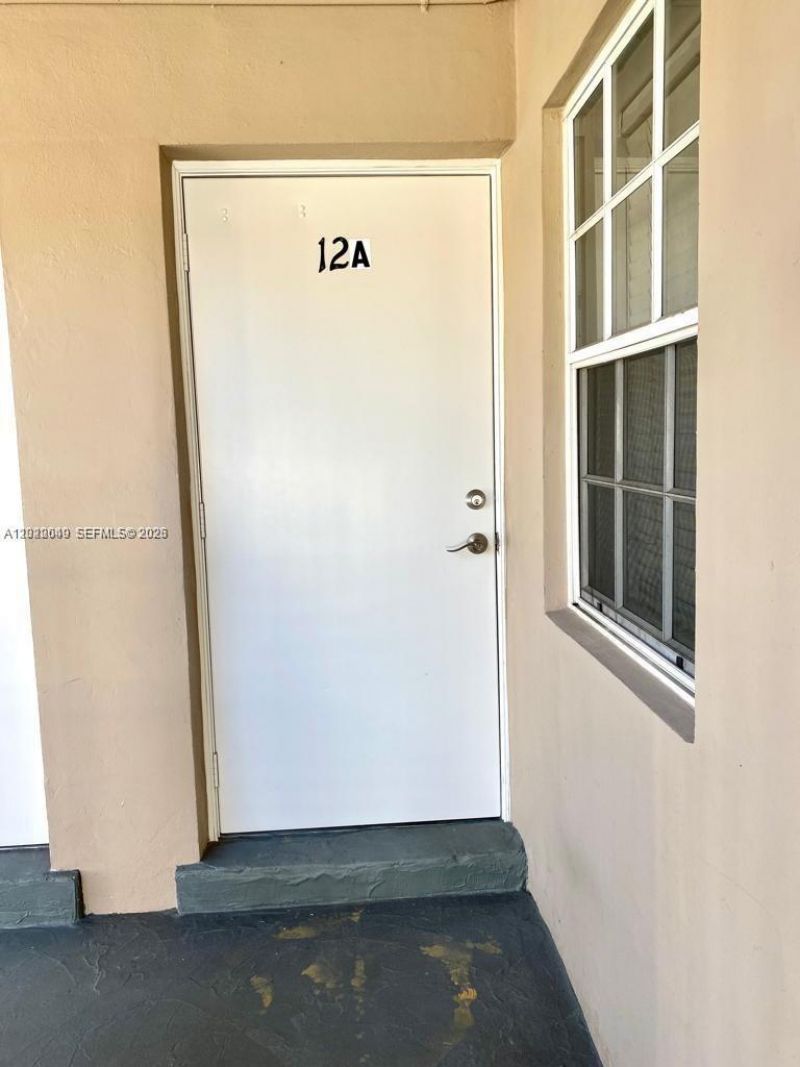 6565 Santona St , Unit B12A, Coral Gables, FL 33146 Photo