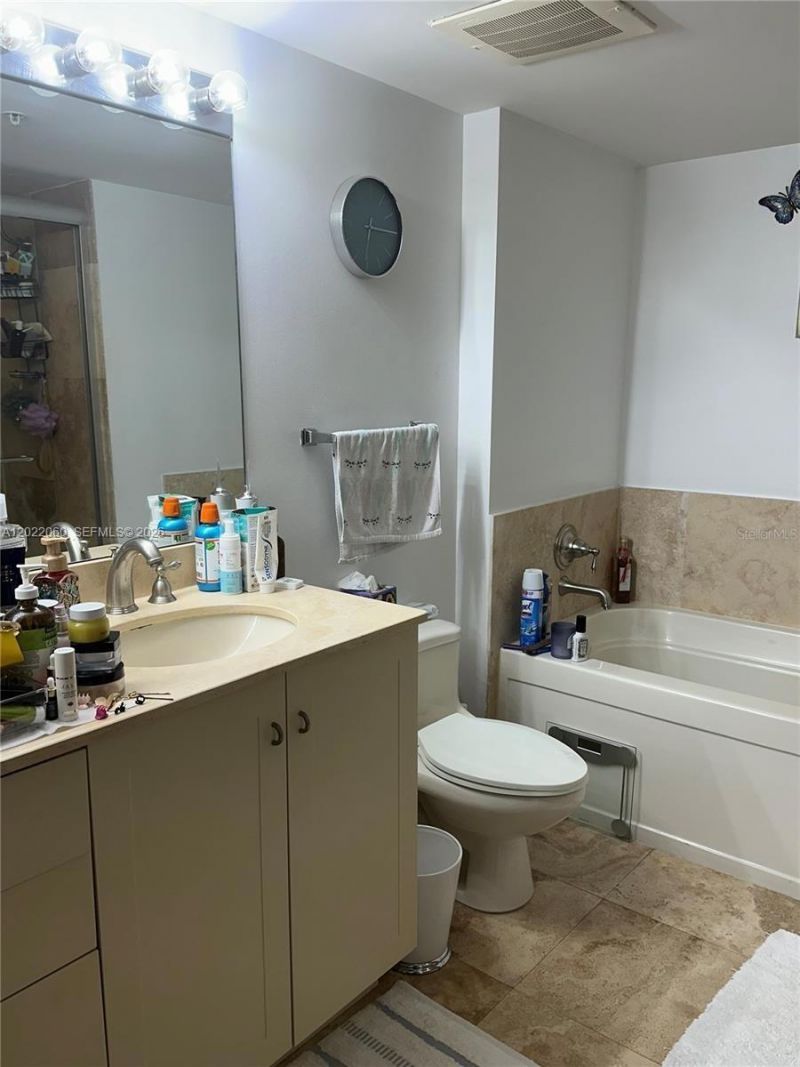 3232 SW 22nd Ter , Unit 1607, Miami, FL 33145 Photo