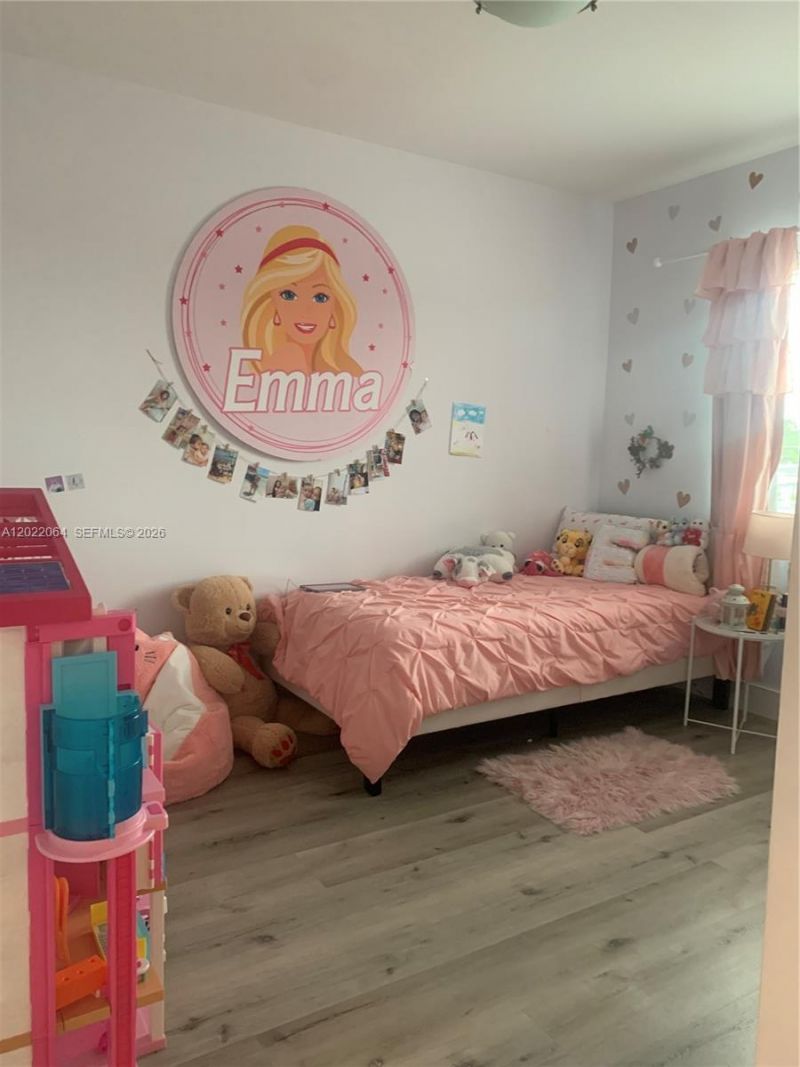 810 E 32nd St, Unit 810, Hialeah, FL 33013 Photo