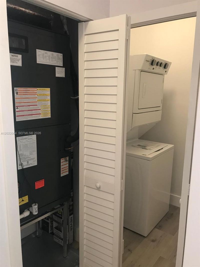 810 E 32nd St, Unit 810, Hialeah, FL 33013 Photo