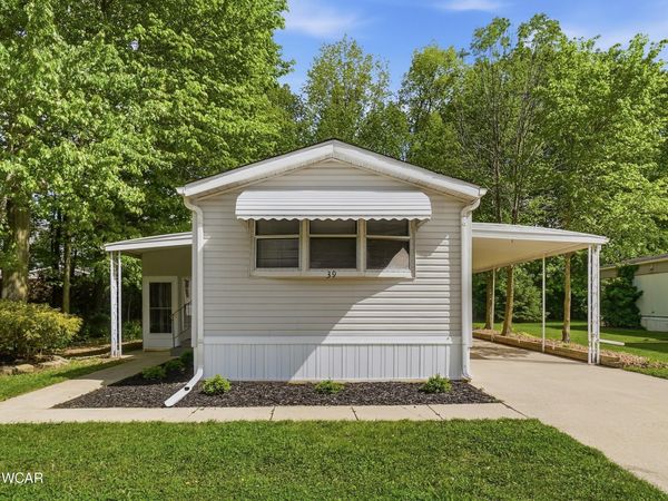 39 Lakeside Drive, Lima, OH 45804