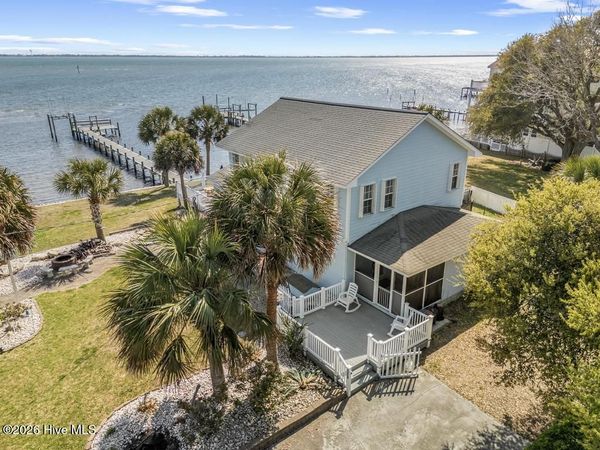 173 Salter Drive , Newport, NC 28570