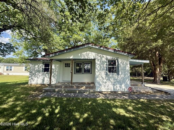 9936 Hobbton Highway , Clinton, NC 28328