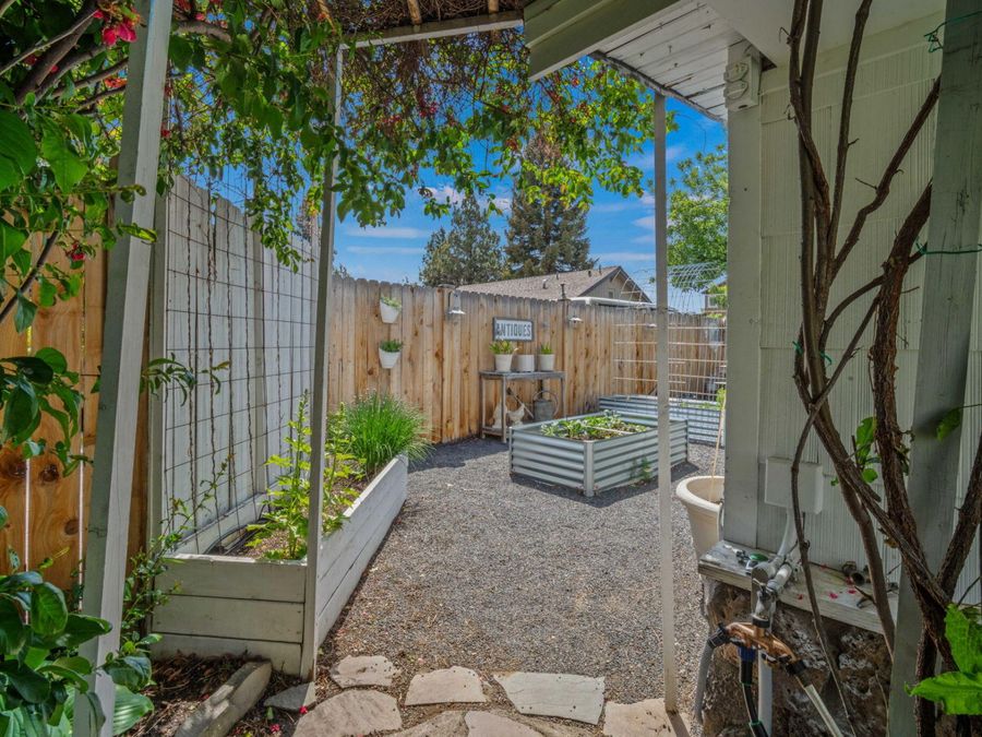 Property Image 64
