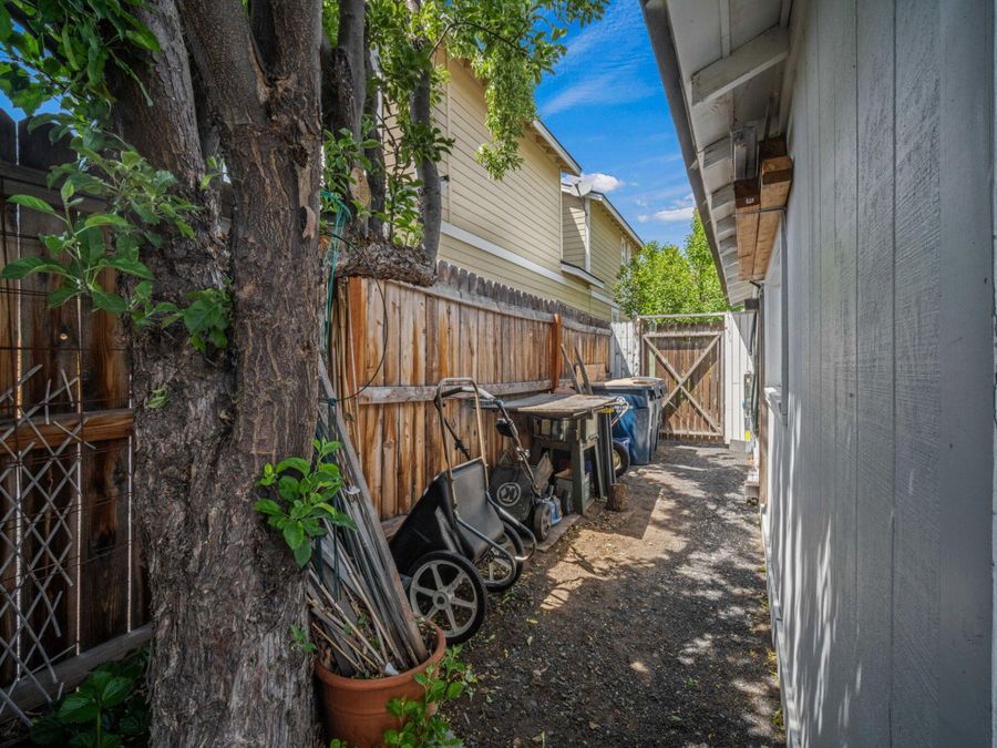 Property Image 75