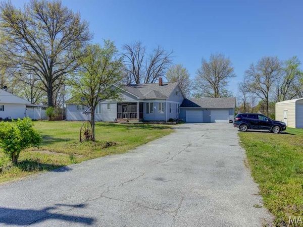721 S Walker Street , Montgomery City, MO 63361