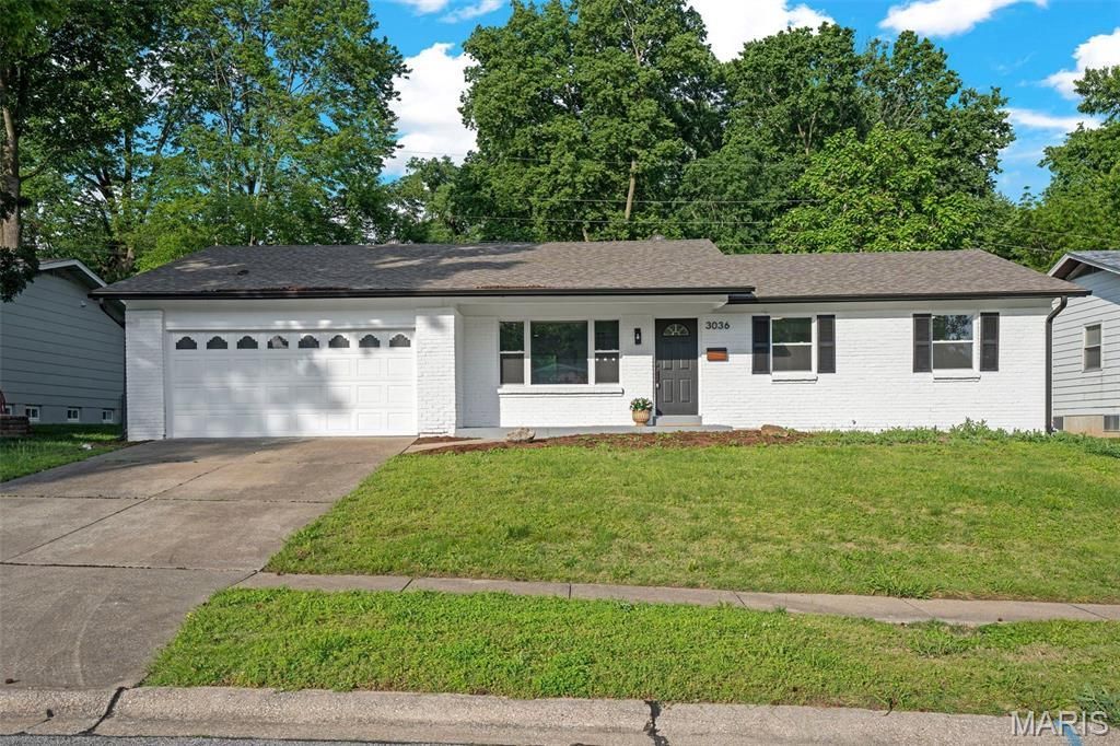 3036 Cherokee Lane, Saint Charles, MO 63301 Main Photo