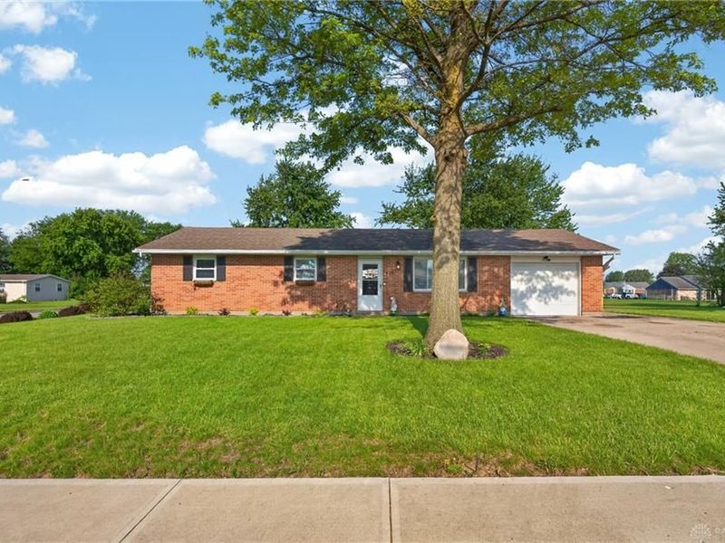 401 Risha Street, Anna, OH 45302 Photo 2
