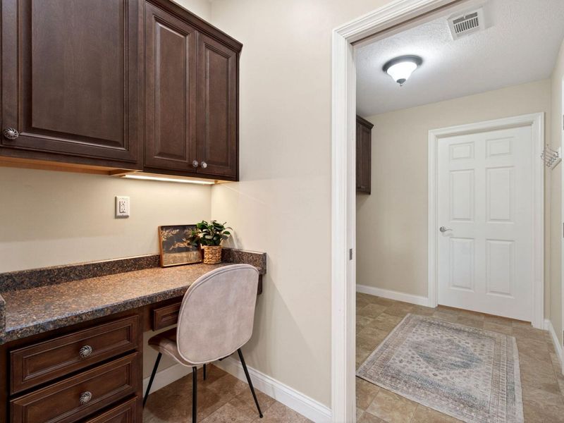 7049 Creekside Circle, Fairborn, OH 45324 Photo 24