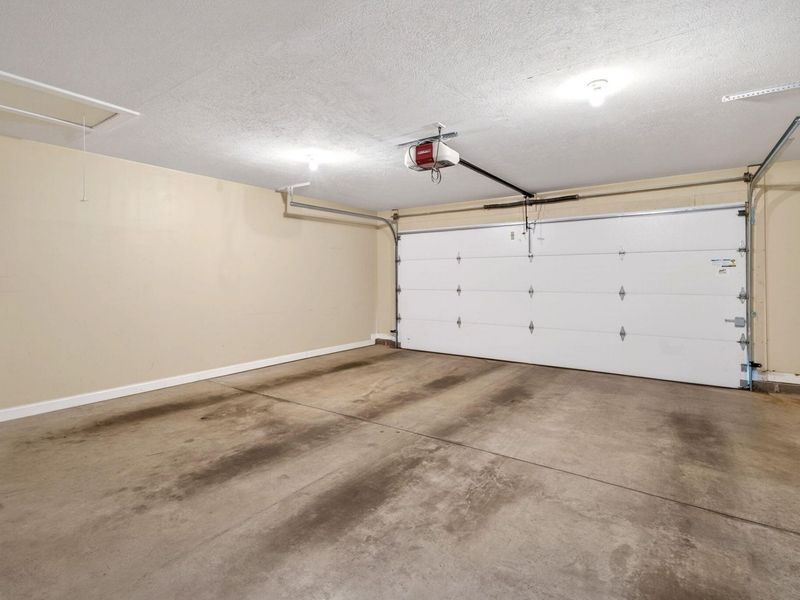 7049 Creekside Circle, Fairborn, OH 45324 Photo 45