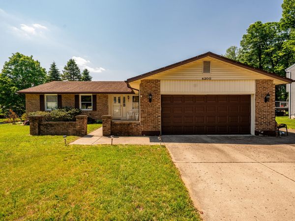 4200 Linchmere Drive, Clayton, OH 45415