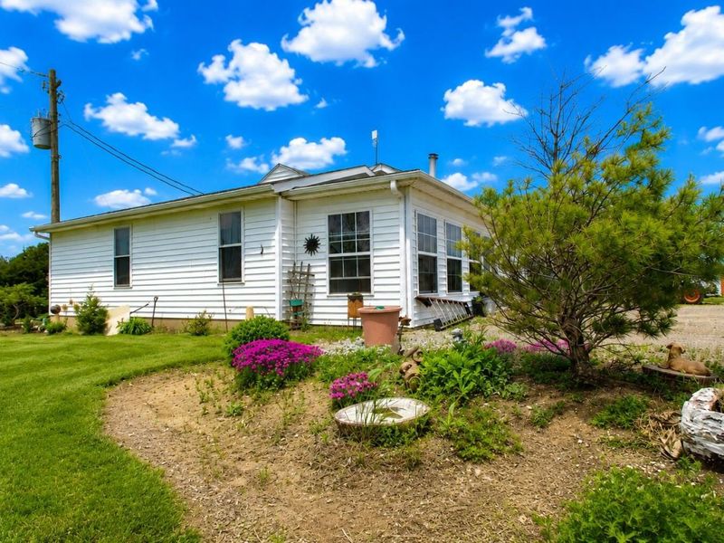 6275 Shindeldecker Road, Rockford, OH 45882 Photo 2