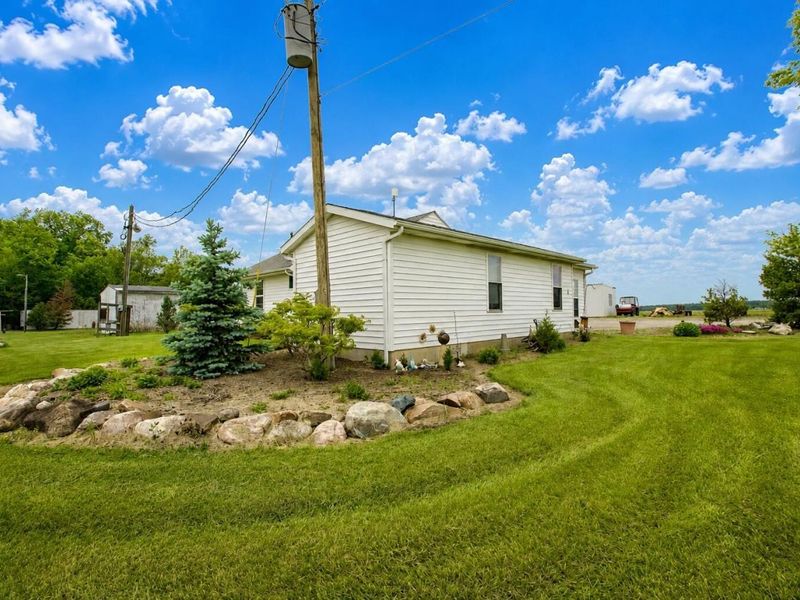 6275 Shindeldecker Road, Rockford, OH 45882 Photo 3