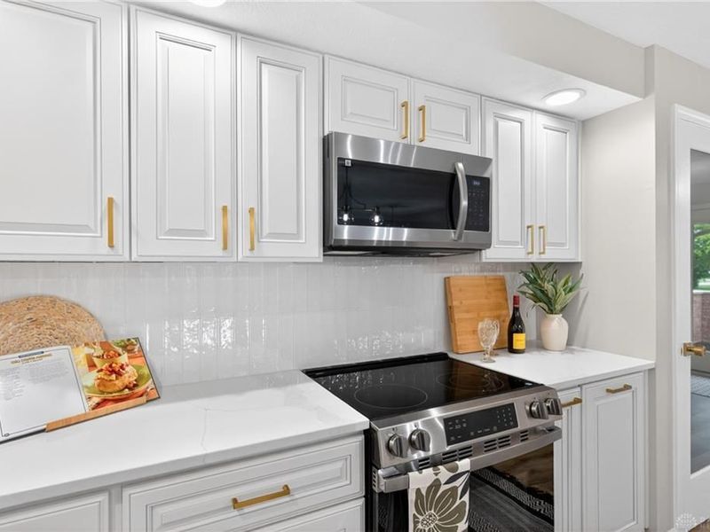 199 Finsbury Lane, Troy, OH 45373 Photo 9