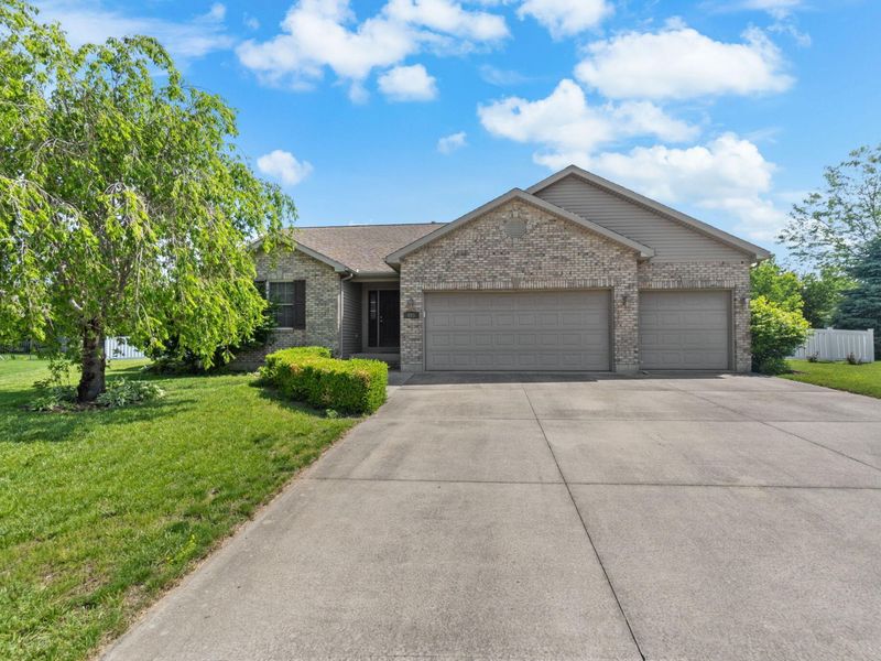 665 King Richard Court, Troy, OH 45373 Photo 1