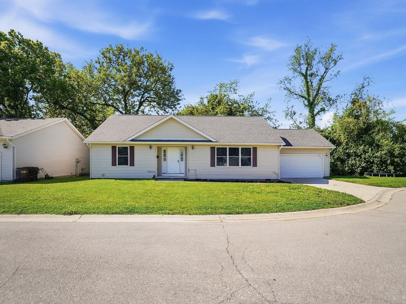 61 Kays Way, Xenia, OH 45385 Photo 2