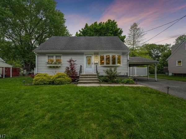 52 Barbara Dr, Pompton Lakes, NJ 07442