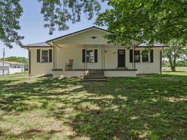 5498 Glen Lily Road, Bowling Green, KY 42101