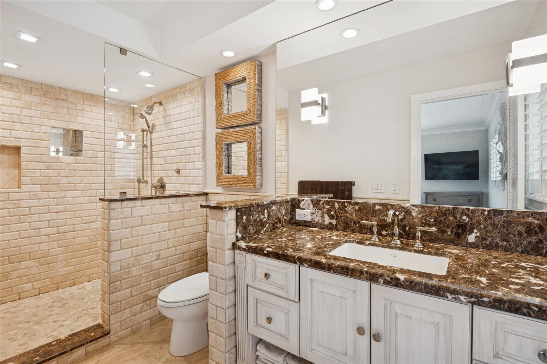 215 N Birch Road, Unit A2, Fort Lauderdale, FL 33304 Photo
