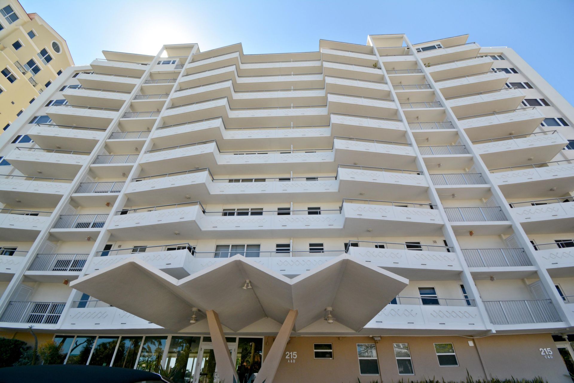 215 N Birch Road, Unit A2, Fort Lauderdale, FL 33304 Photo