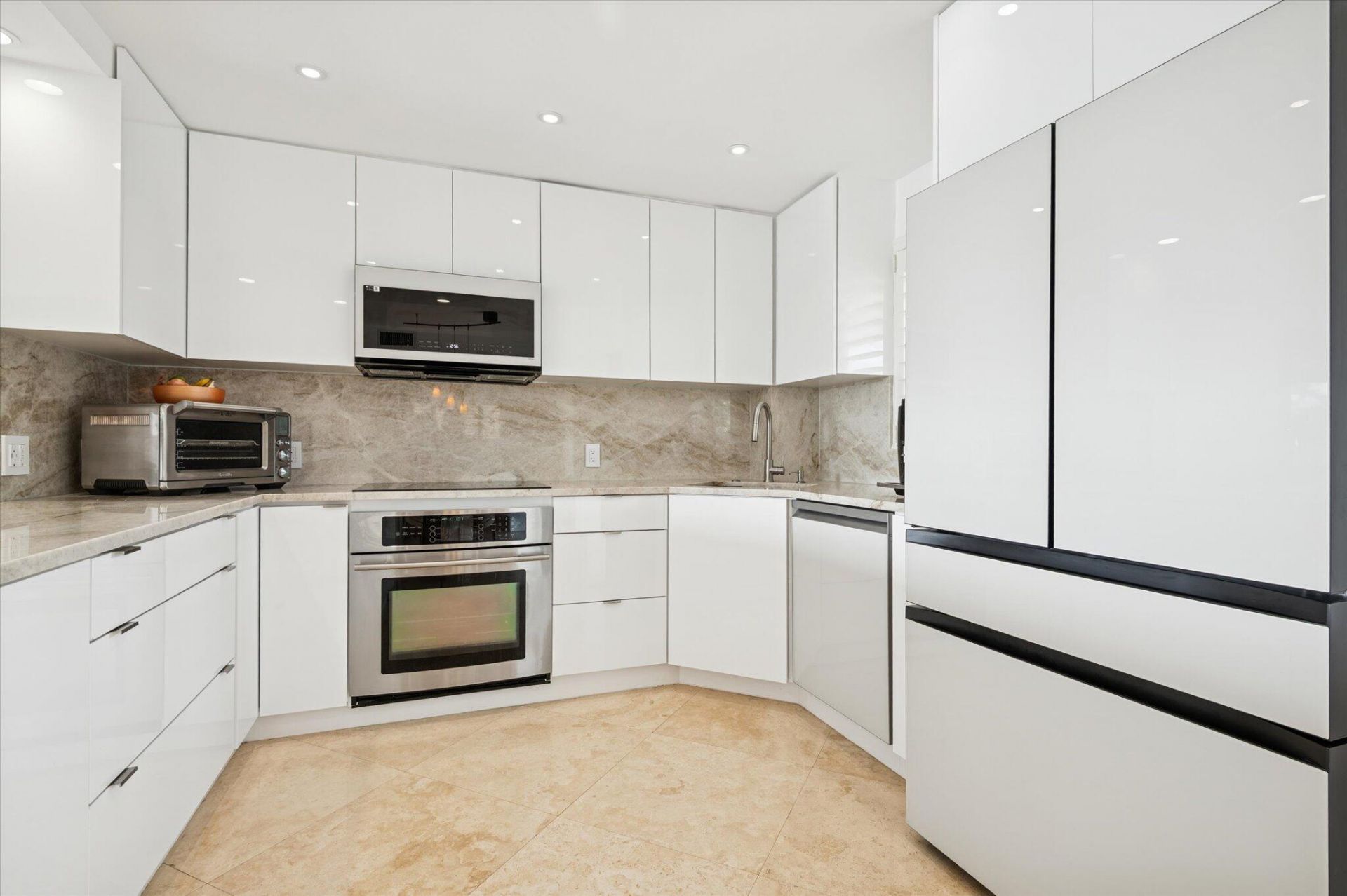 215 N Birch Road, Unit A2, Fort Lauderdale, FL 33304 Photo