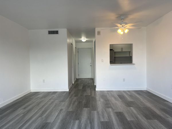 365 NE 125th Street, Unit 405, North Miami, FL 33161